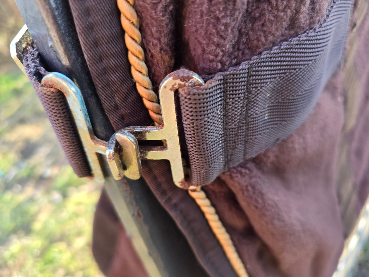 Derka polarowa 145cm Zdobiona
