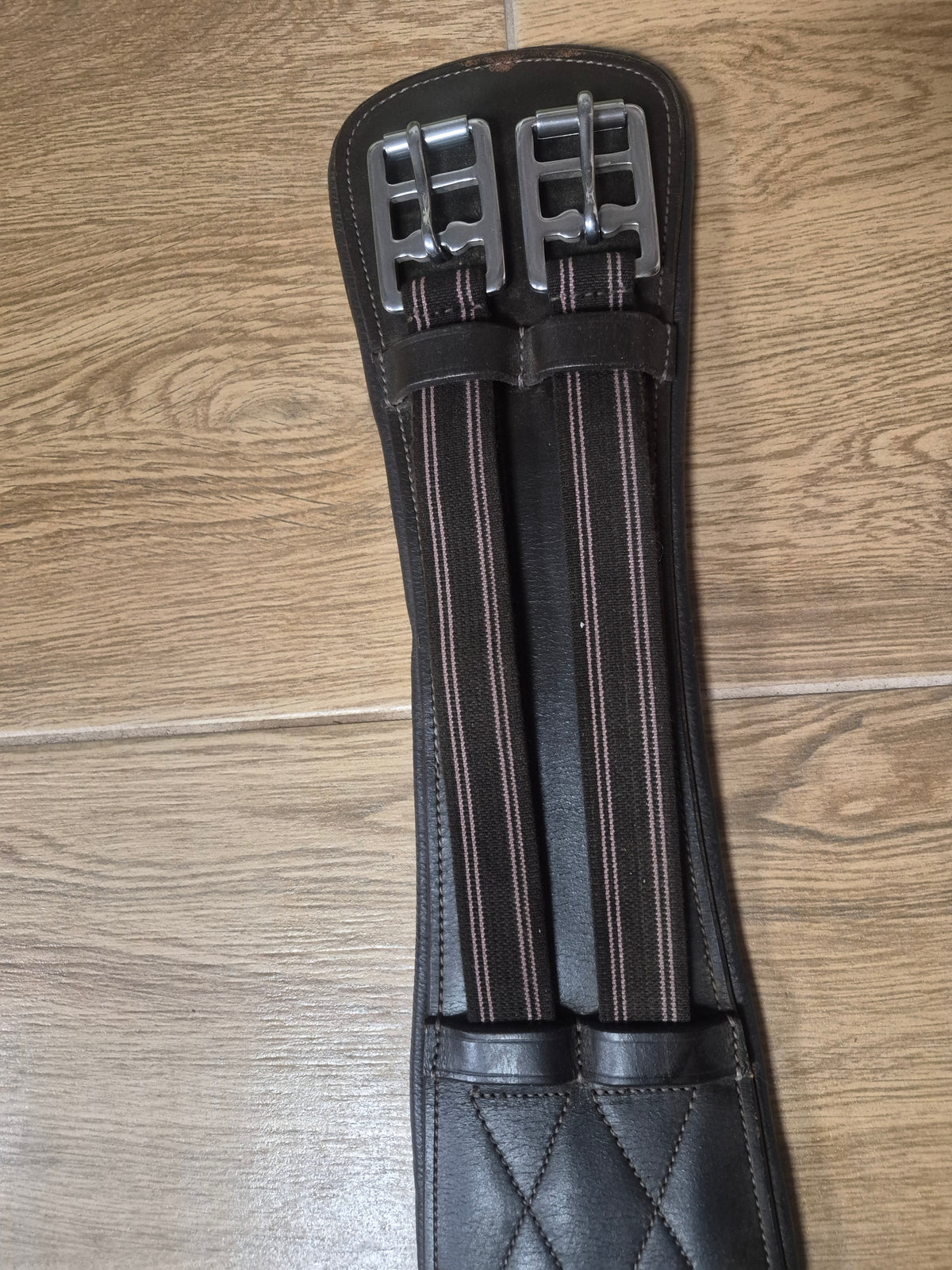 Używany popręg 75 cm z gumami z jednej czekoladowy brąz