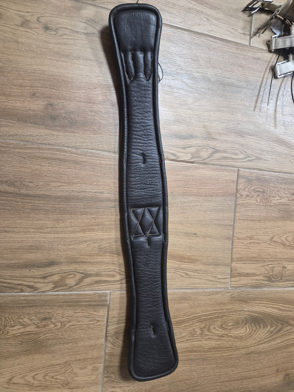Używany popręg 75 cm z gumami z jednej czekoladowy brąz