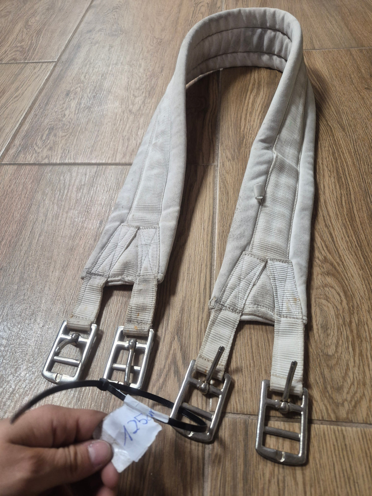 Używany popręg 125 cm biały bez gum