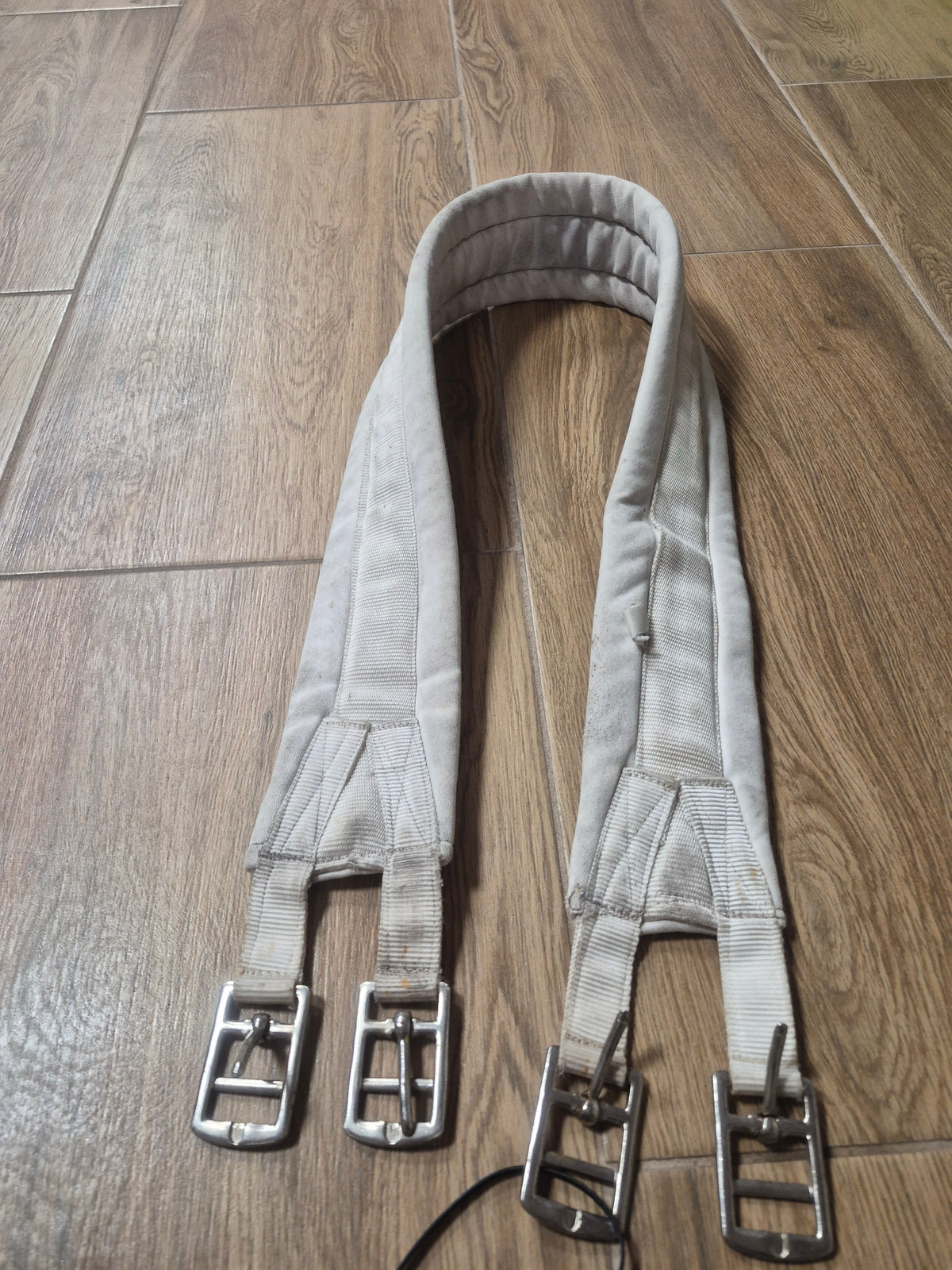 Używany popręg 125 cm biały bez gum