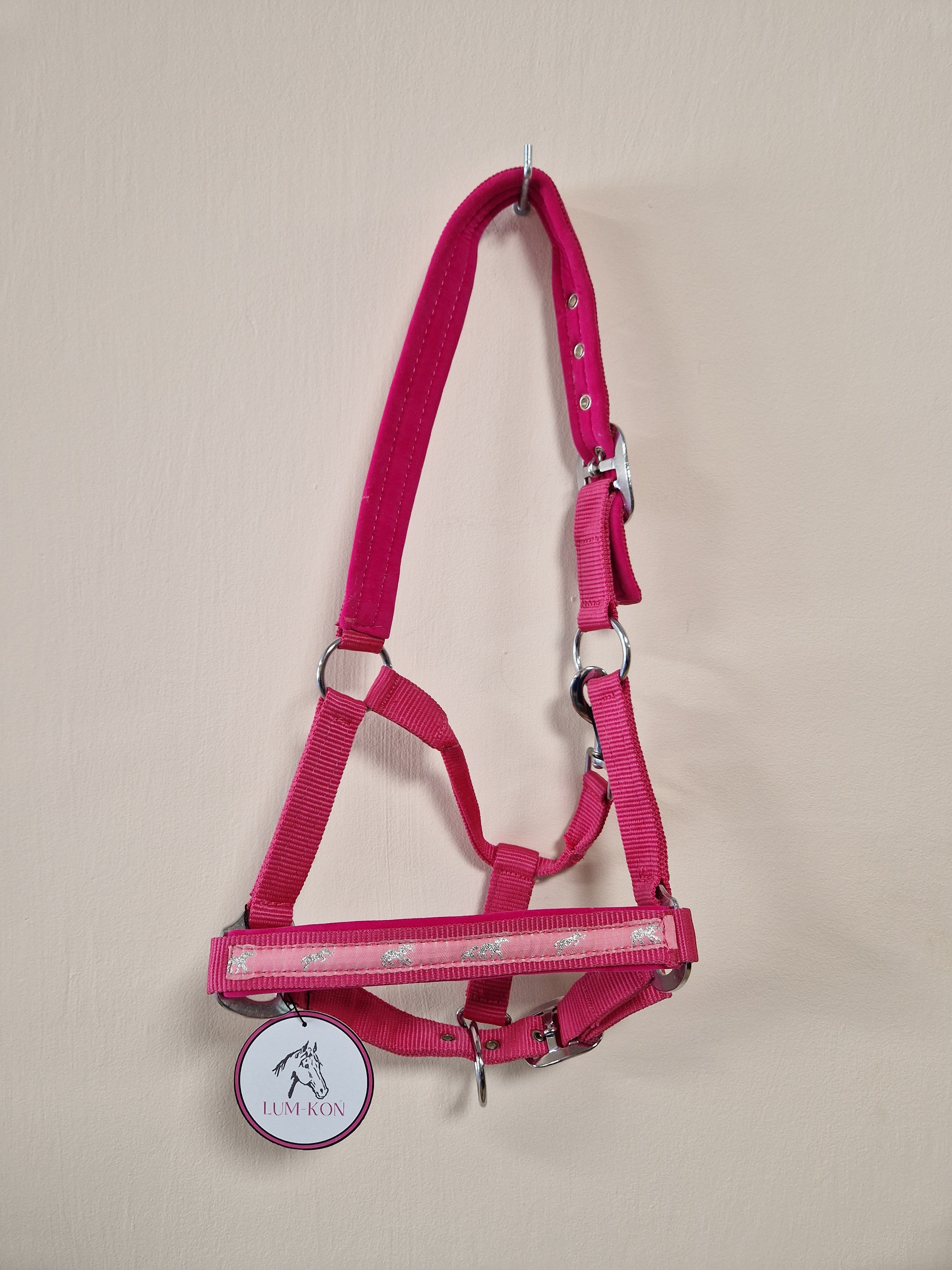 Kantar Lum-Kon Velvet Horse Emblem Pink