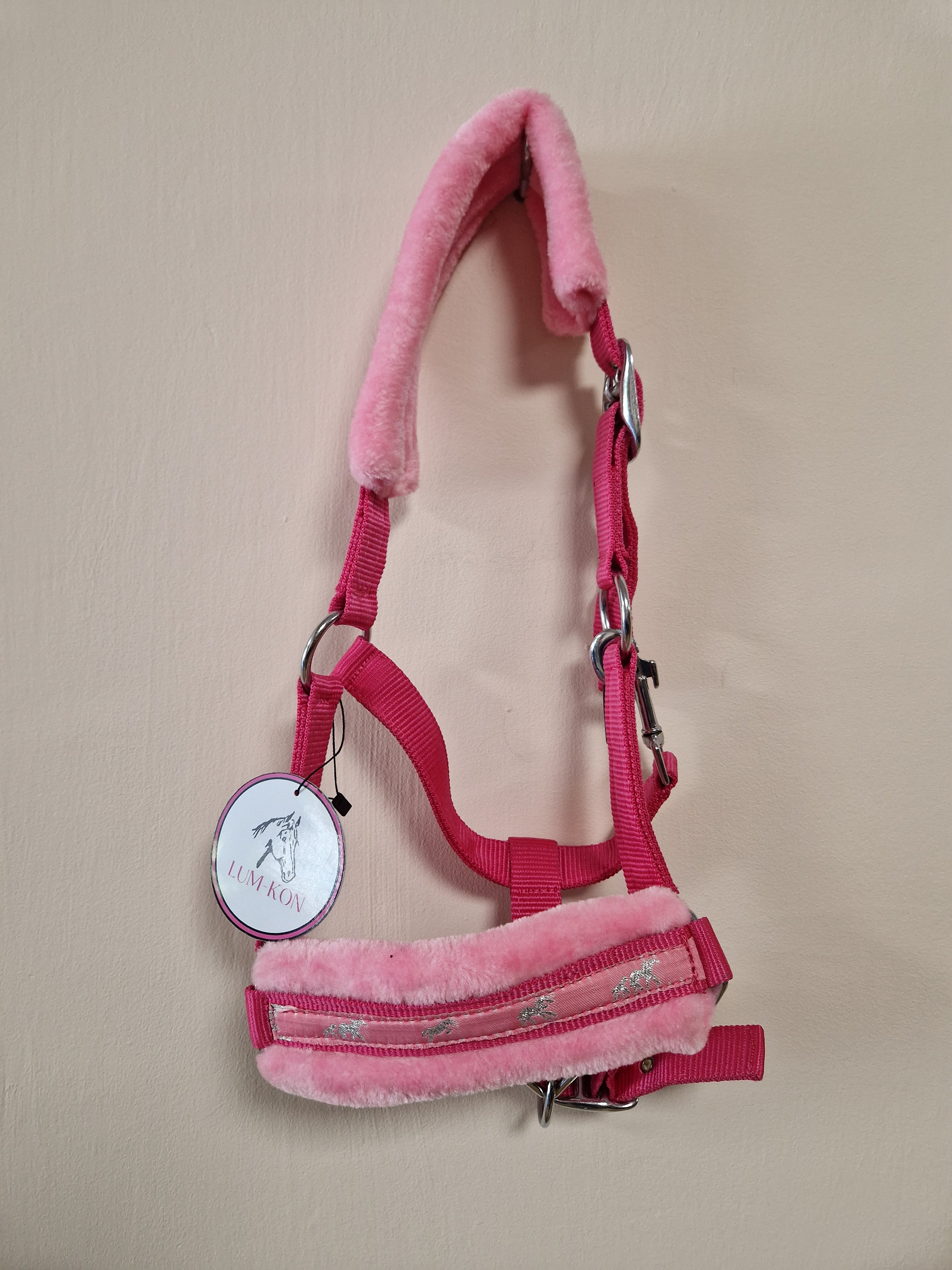 Kantar Lum-Kon Fluffy Emblem Candy Pink