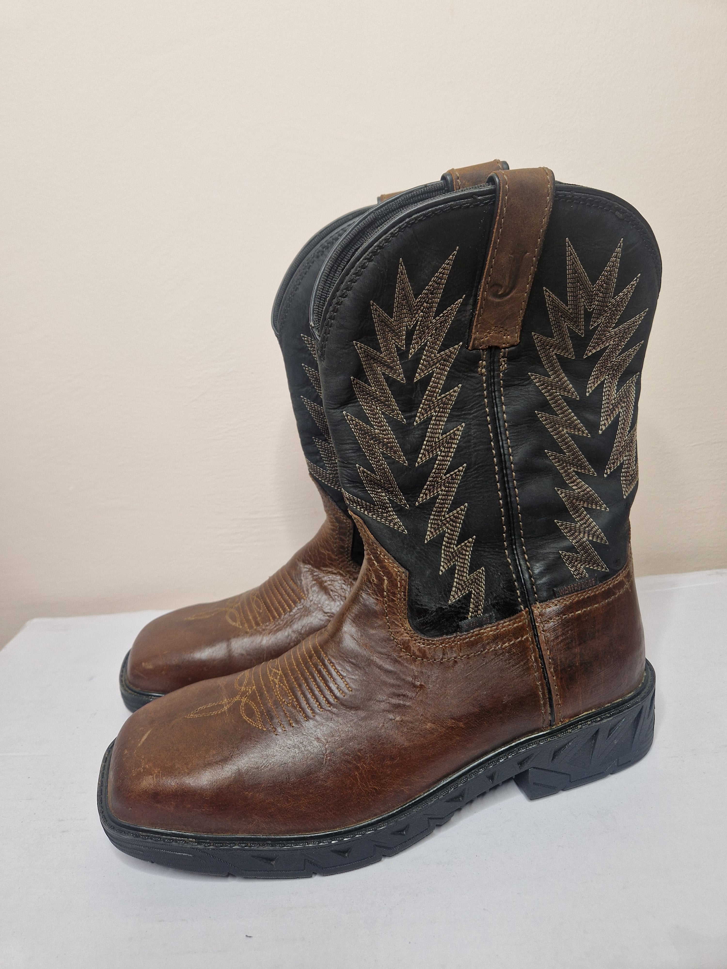 Kowbojki marki Justin Black-Brown