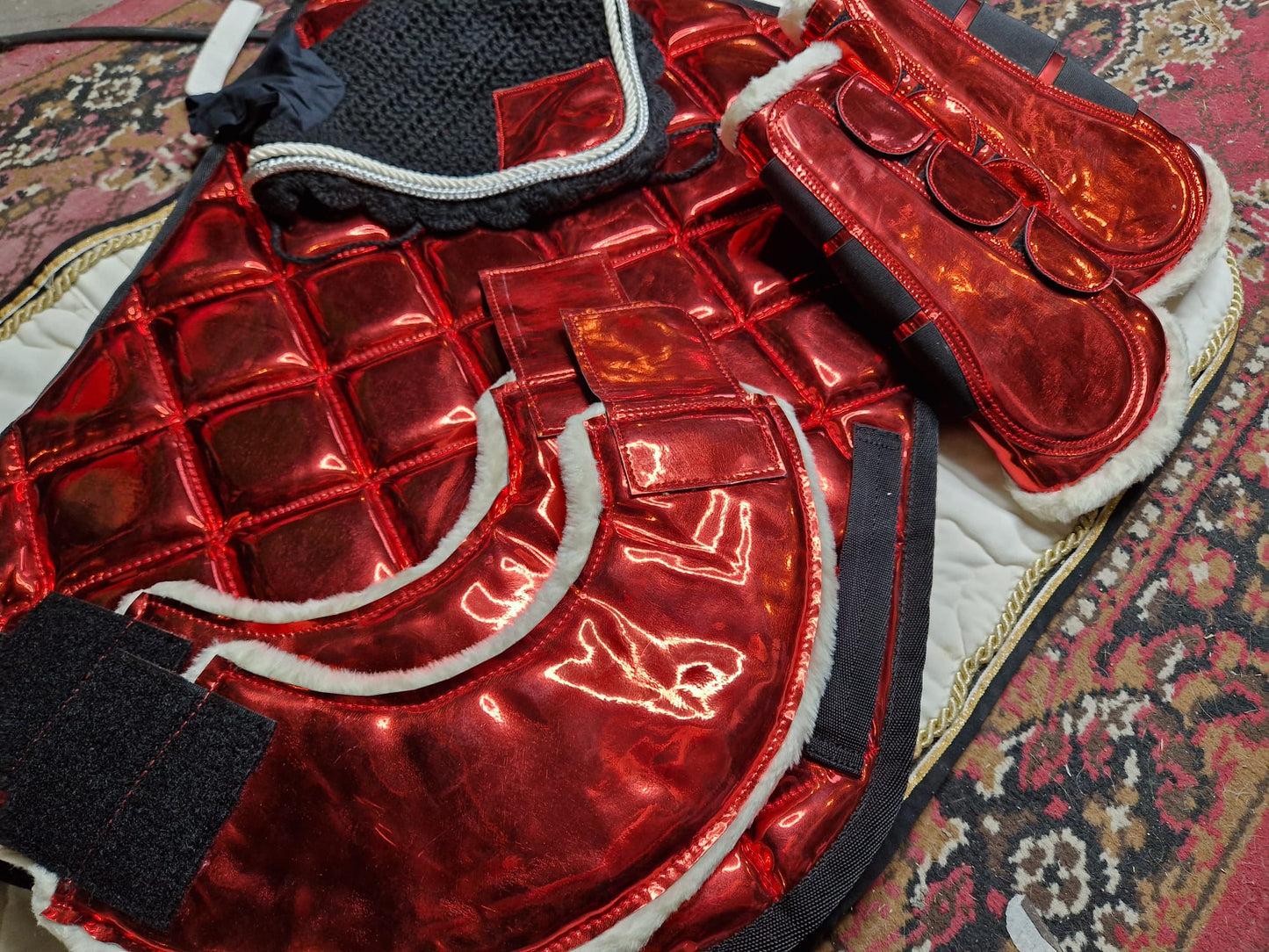 ZESTAW Holo Red Lum-Kon