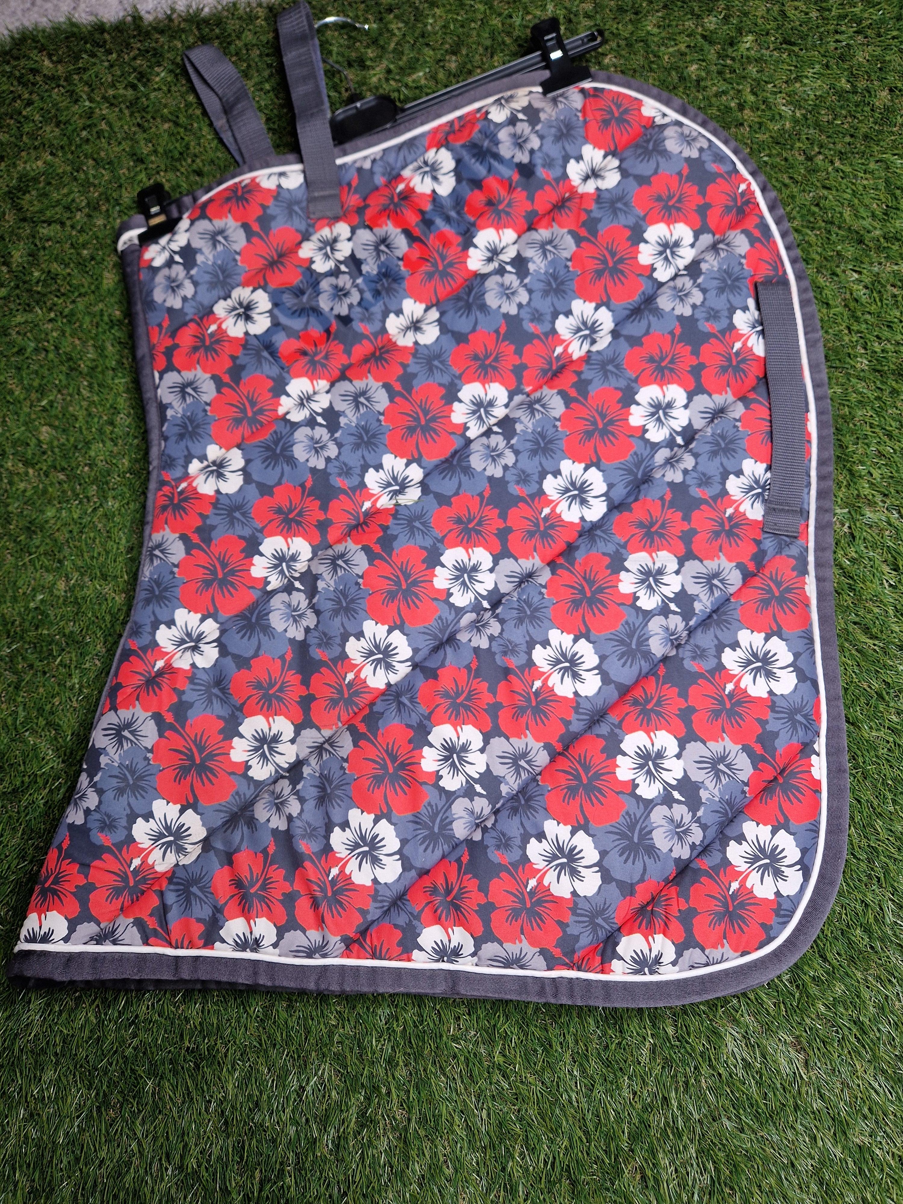 Czaprak eskadron VS Aloha