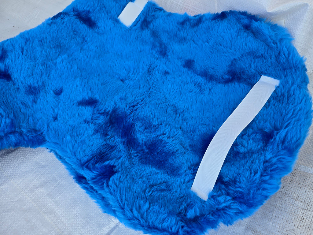 Hellblaue Satteldecke aus Pelz, 16 Zoll