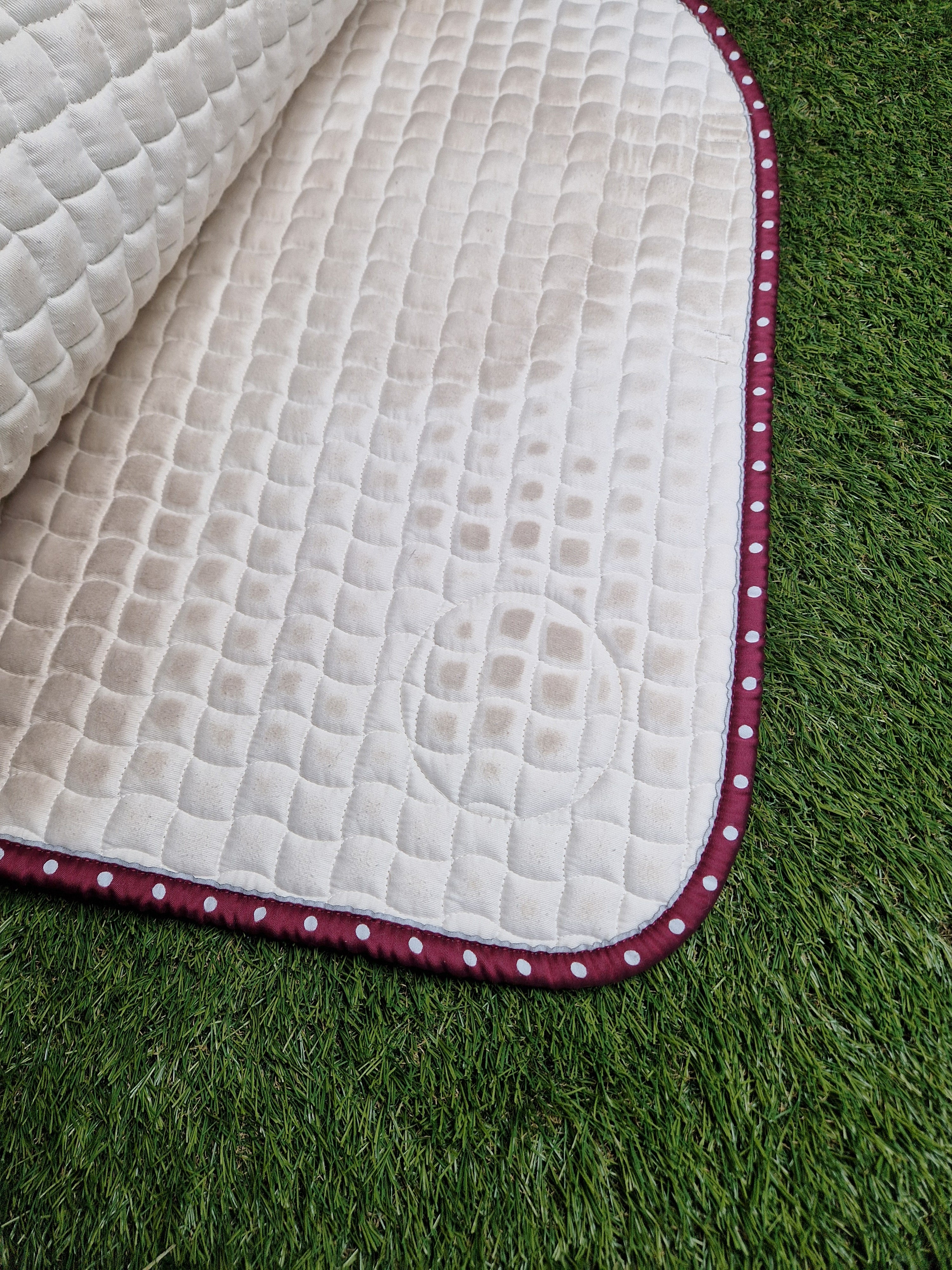 Czaprak vs eskadron nici 2014/2015 white/burgundy