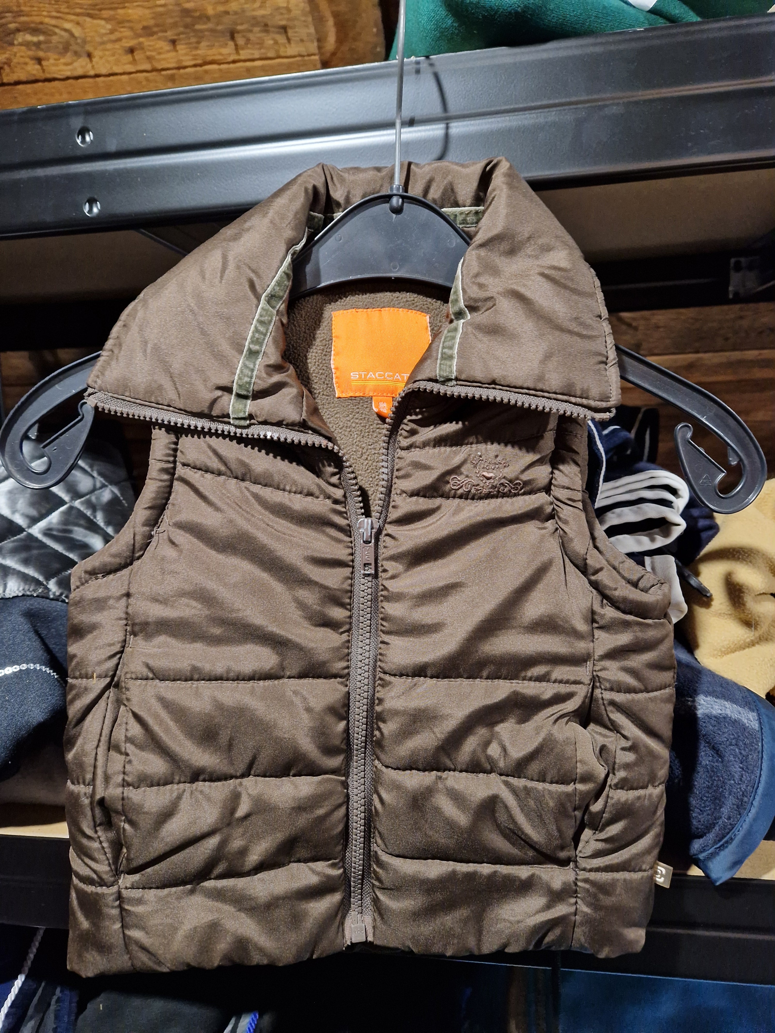 Vest 104/110